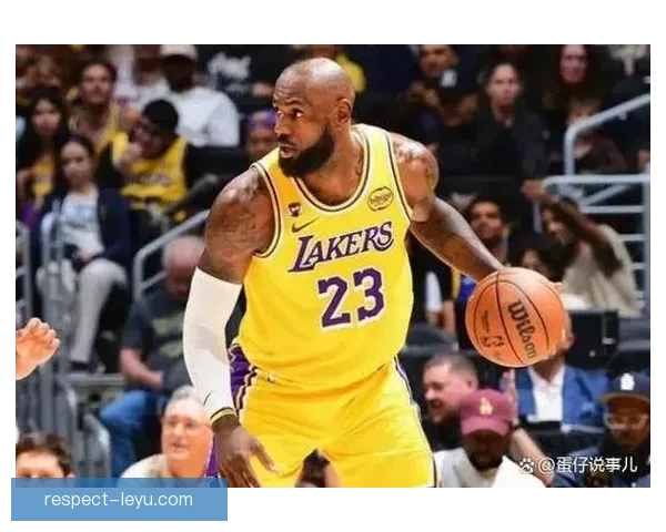 詹姆斯领衔湖人强势反弹西部格局再起波澜季后赛争夺进入白热化阶段