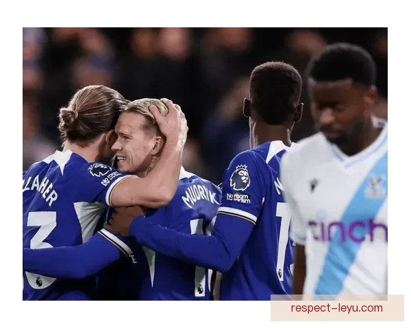 豪门对决再掀高潮新星绝杀点燃赛季争冠希望引爆球迷热情全场沸腾