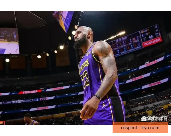 湖人詹姆斯伤愈复出力助球队连胜掀起季后赛冲刺热潮